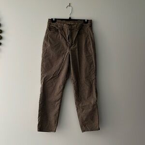 Brown short houndstooth pants